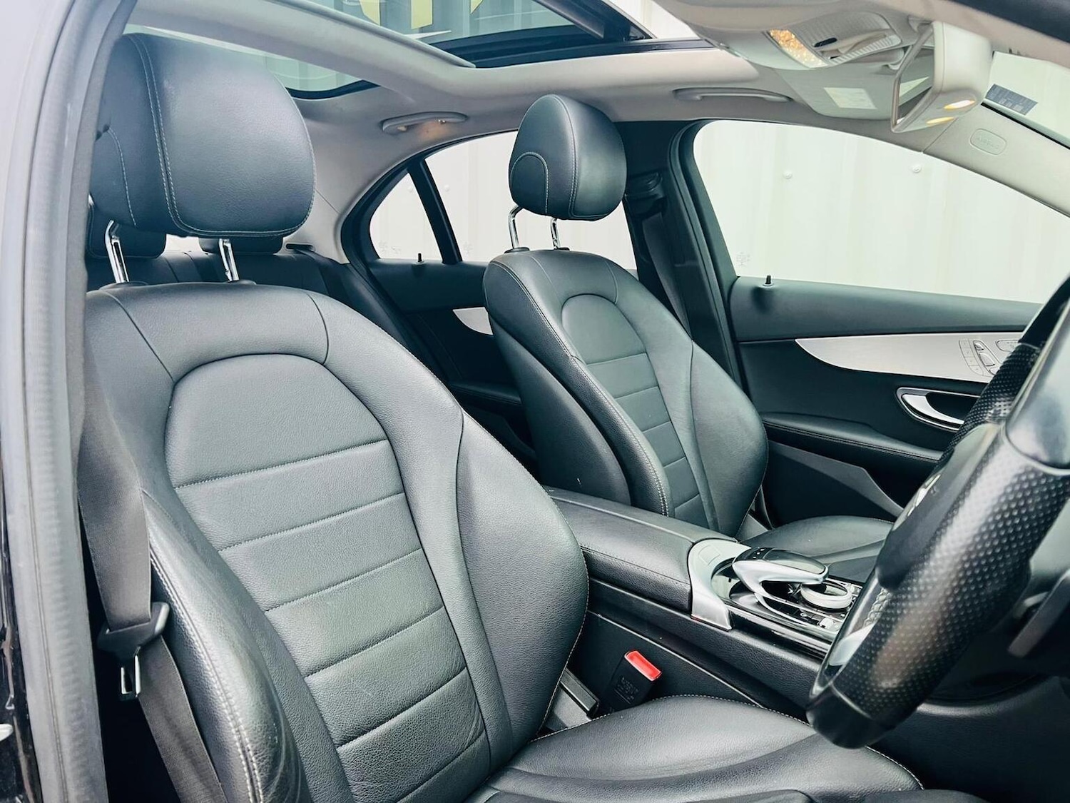 Used Mercedes-Benz C Class 2016 for sale - 76725640: Photo 25