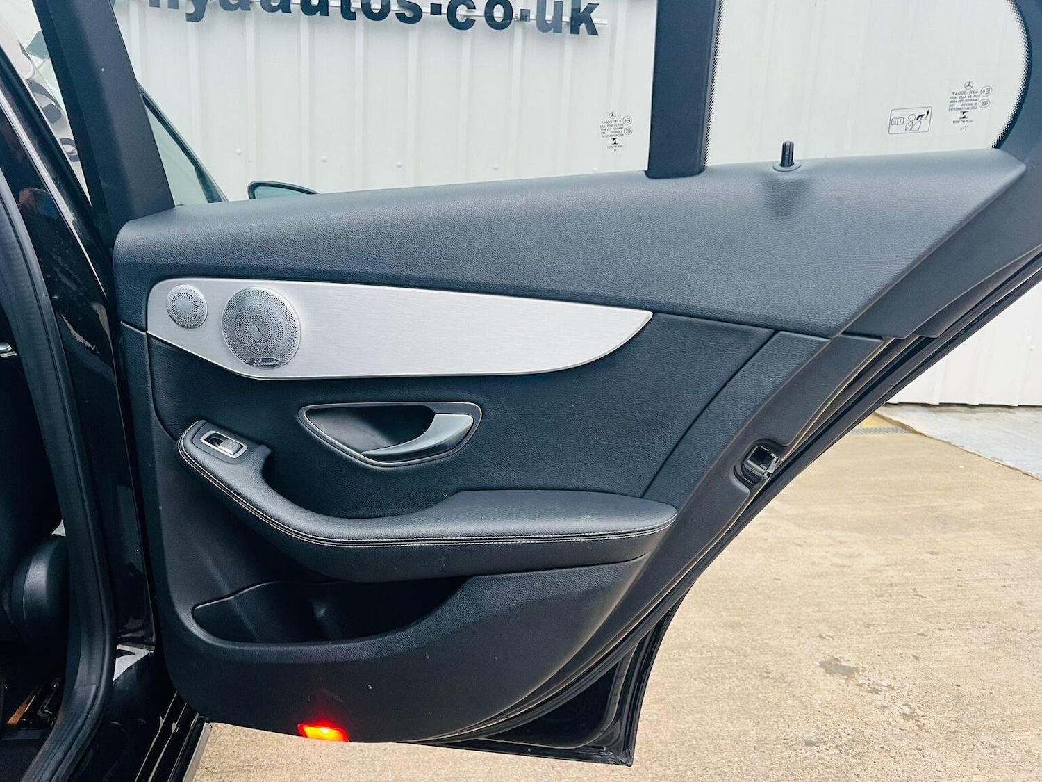 Used Mercedes-Benz C Class 2016 for sale - 76725640: Photo 33