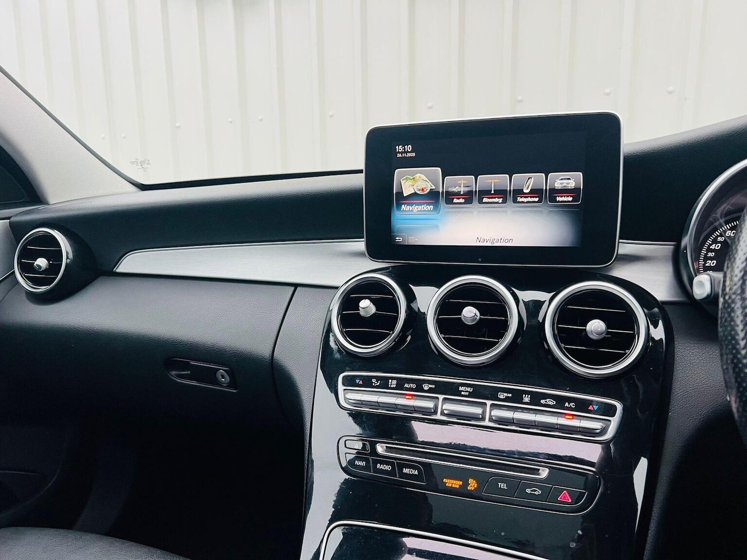 Used Mercedes-Benz C Class 2016 for sale - 76725640: Photo 57