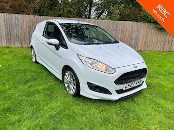Used Ford Fiesta 2017 for sale - 77088351: Photo
