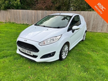 Used Ford Fiesta 2017 for sale - 77088351: Photo