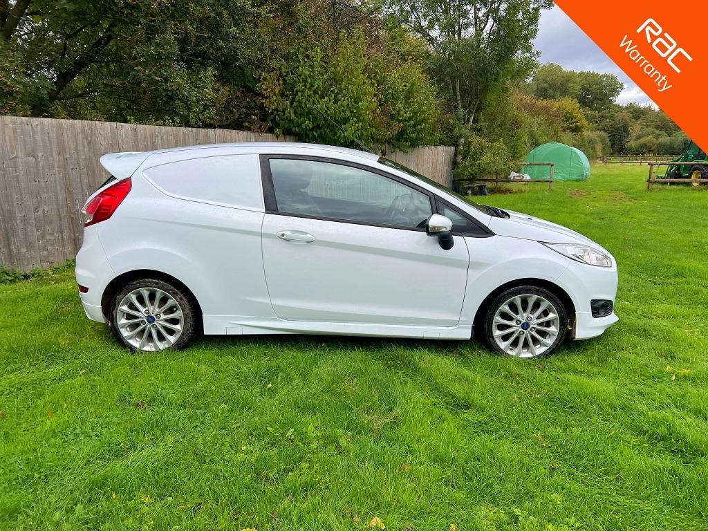 Used Ford Fiesta 2017 for sale - 77088351: Photo 7