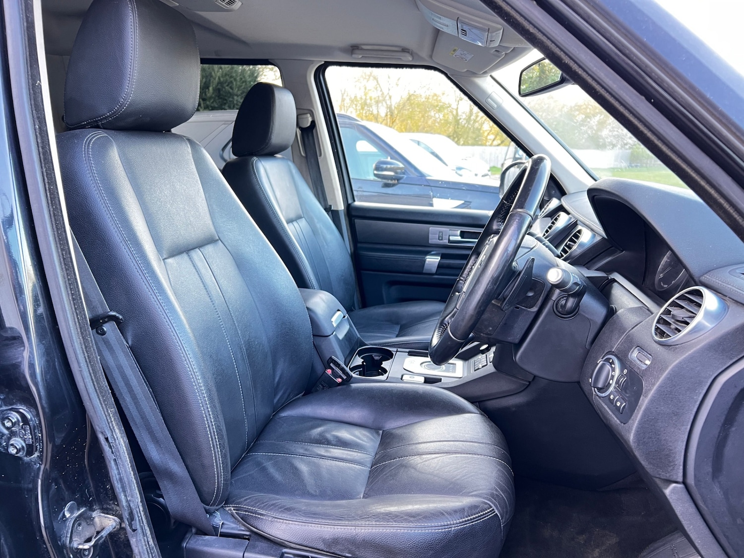 Used Land Rover Discovery 2014 for sale - 78057267: Photo 5