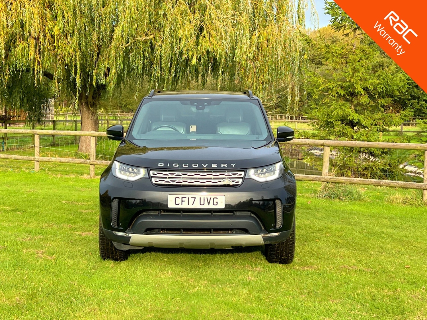 Used Land Rover Discovery 2017 for sale - 77610743: Photo 2