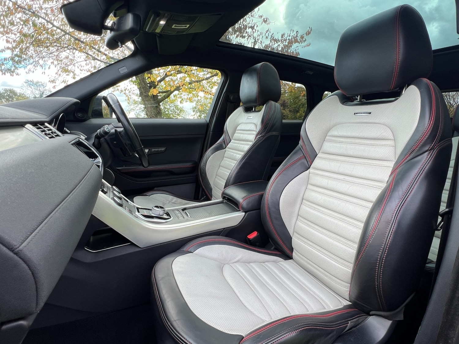 Used Land Rover Range Rover Evoque 2015 for sale - 76453136: Photo 11