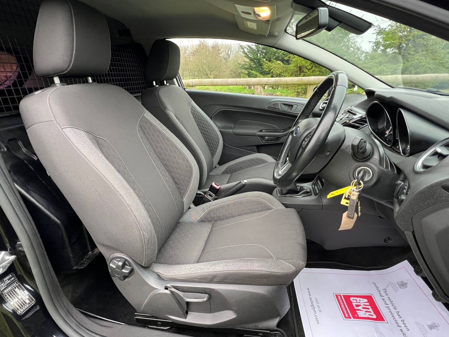 Used Ford Fiesta 2015 for sale - 77782904: Photo 10