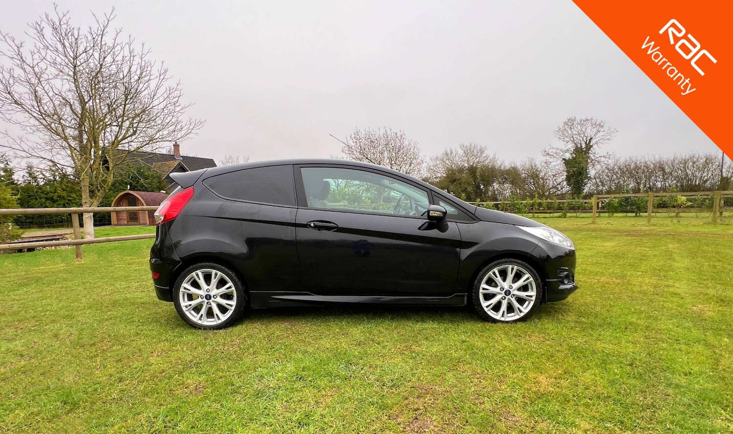 Used Ford Fiesta 2015 for sale - 77782904: Photo 7