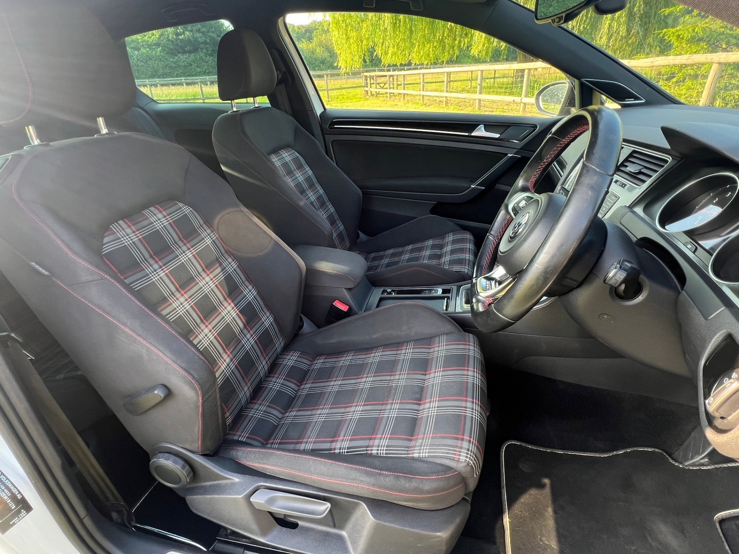 Used Volkswagen Golf 2013 for sale - 77289307: Photo 12