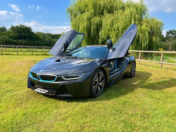 Used BMW i8 2017 for sale - 79283778: Photo