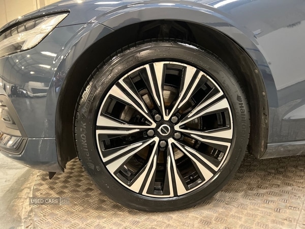 Used Volvo V60 2022 for sale - 76850627: Photo 10