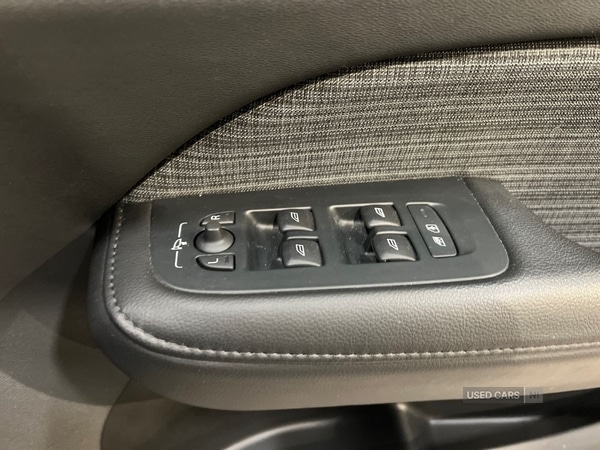 Used Volvo V60 2022 for sale - 76850627: Photo 31