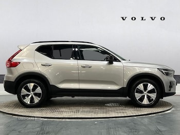 Used Volvo XC40 2023 for sale - 78472179: Photo