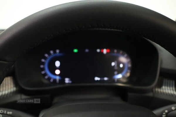 Used Volvo XC40 2022 for sale - 76216076: Photo 11
