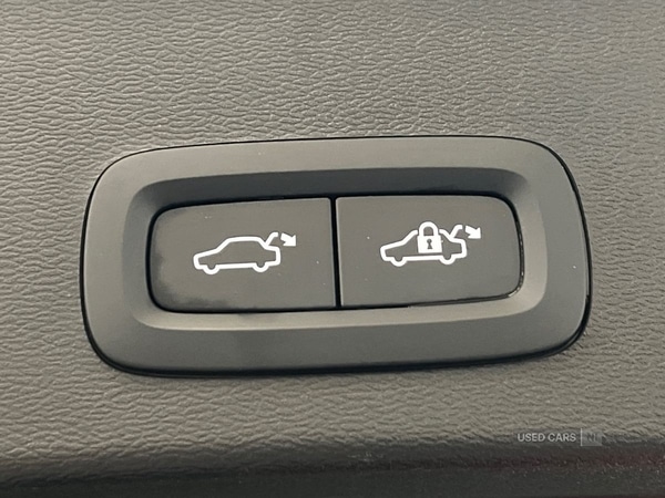 Used Volvo XC40 2025 for sale - 77372022: Photo 16