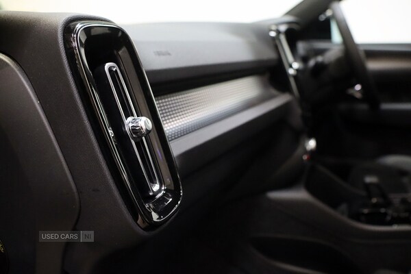 Used Volvo XC40 2025 for sale - 76175788: Photo 37