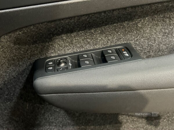 Used Volvo XC40 2023 for sale - 76473968: Photo 34