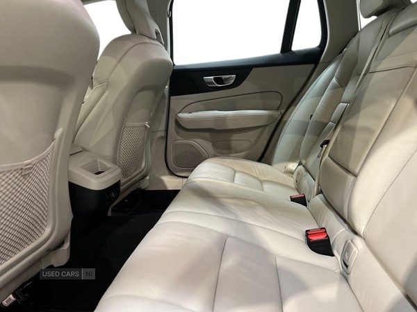 Used Volvo V60 2018 for sale - 77359460: Photo 7