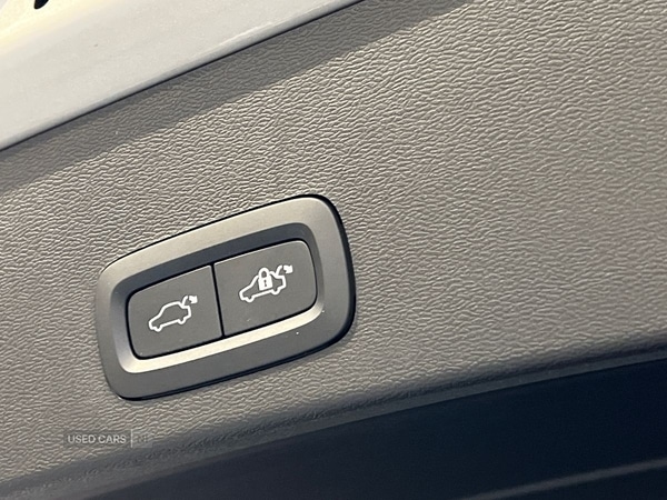 Used Volvo XC40 2022 for sale - 76887593: Photo 42