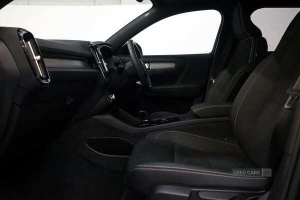 Used Volvo XC40 2025 for sale - 76753725: Photo 32
