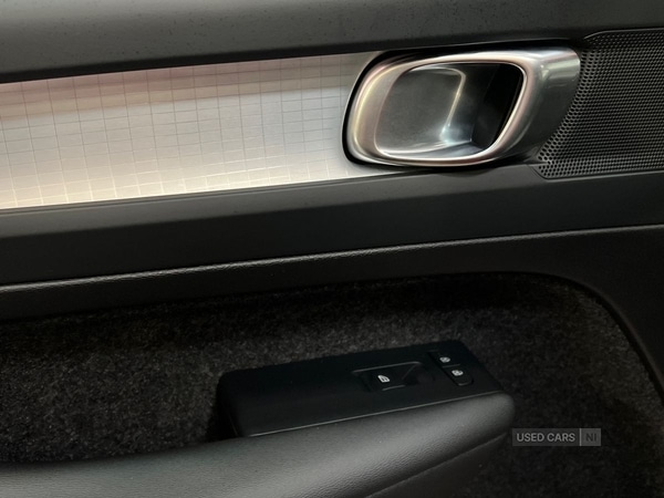 Used Volvo XC40 2023 for sale - 76646808: Photo 38