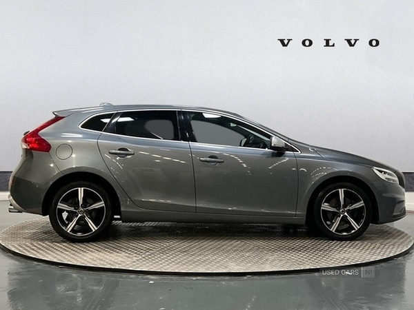 Used Volvo V40 2017 for sale - 77292291: Photo 3