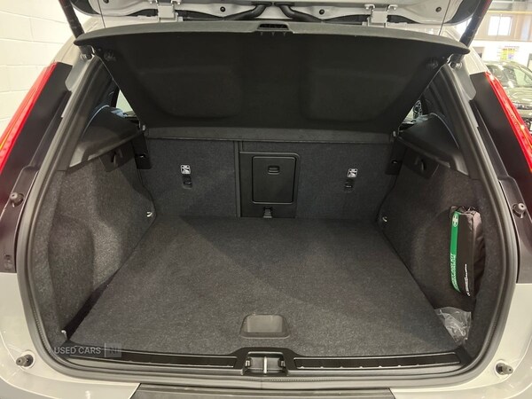 Used Volvo XC40 2025 for sale - 76473972: Photo 14