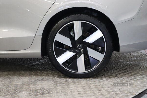 Used Volvo V60 2025 for sale - 76216079: Photo 41