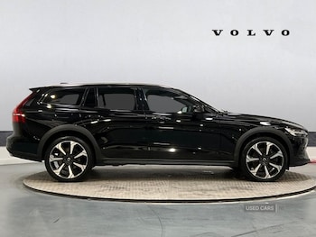 Used Volvo V60 2020 for sale - 76433674: Photo
