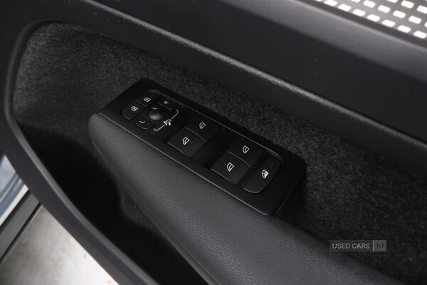 Used Volvo XC40 2023 for sale - 76753998: Photo 12