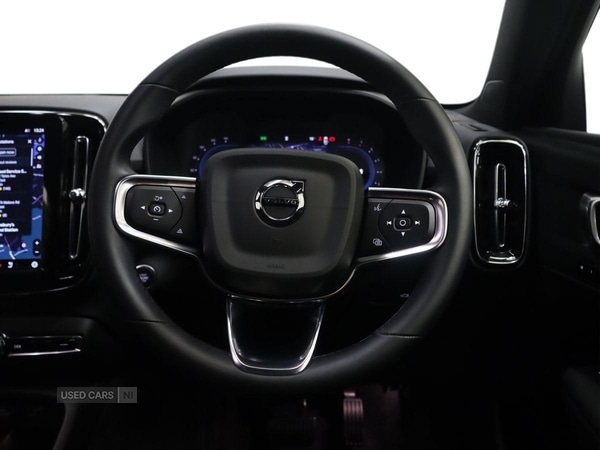 Used Volvo XC40 2025 for sale - 76372020: Photo 11
