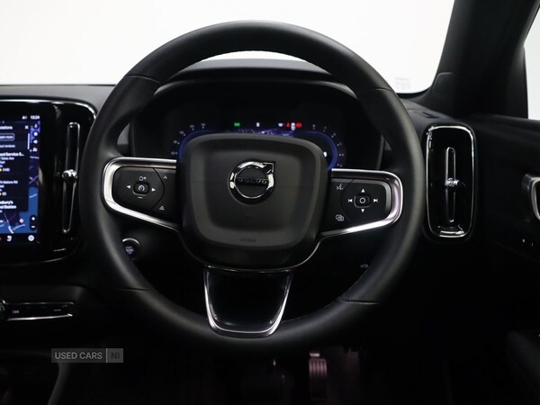 Used Volvo XC40 2025 for sale - 76372020: Photo 26