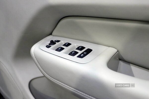 Used Volvo XC60 2025 for sale - 76216096: Photo 11