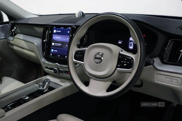 Used Volvo XC60 2025 for sale - 76216096: Photo 13