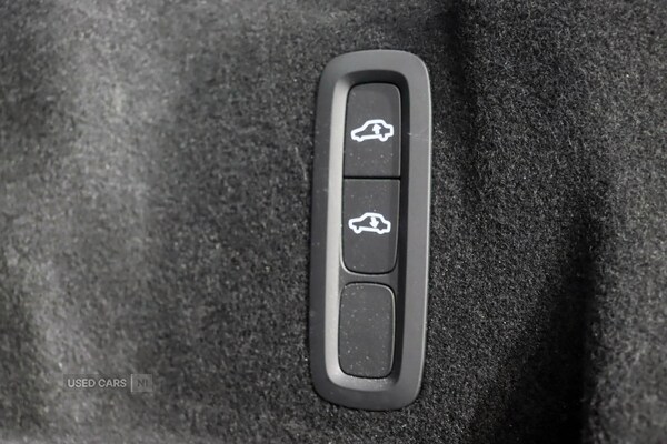 Used Volvo XC60 2025 for sale - 76216096: Photo 32