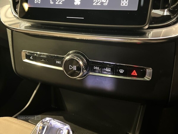 Used Volvo XC90 2025 for sale - 76850630: Photo 35