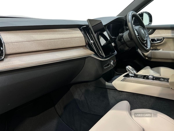 Used Volvo XC90 2025 for sale - 76850630: Photo 5