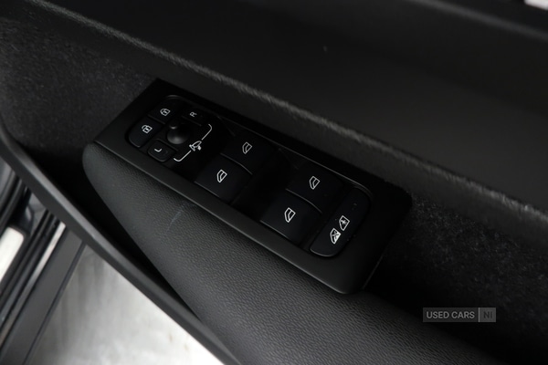 Used Volvo XC40 2021 for sale - 76021398: Photo 8