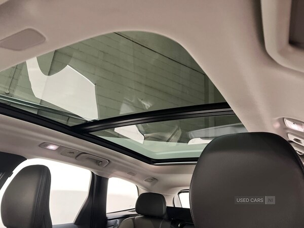 Used Volvo XC60 2023 for sale - 76702610: Photo 31