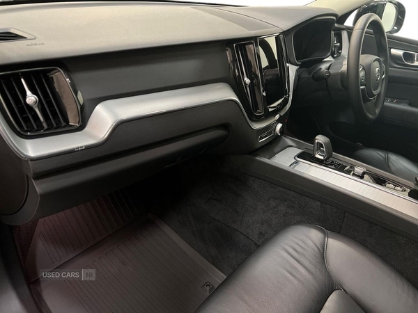 Used Volvo XC60 2023 for sale - 76702610: Photo 5