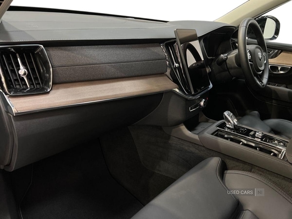 Used Volvo XC90 2025 for sale - 76702608: Photo 5