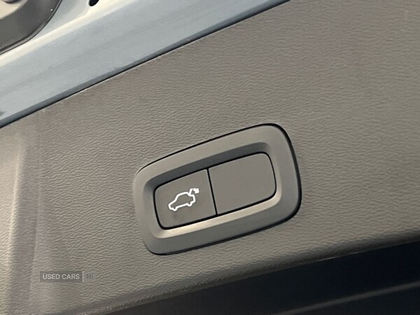 Used Volvo XC40 2021 for sale - 76562943: Photo 36