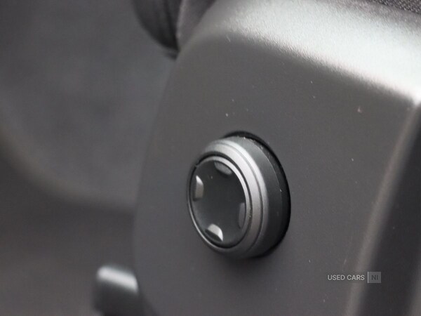 Used Volvo XC40 2025 for sale - 76284653: Photo 37