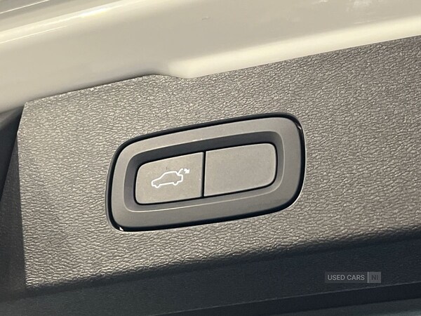 Used Volvo V60 2022 for sale - 76433681: Photo 32