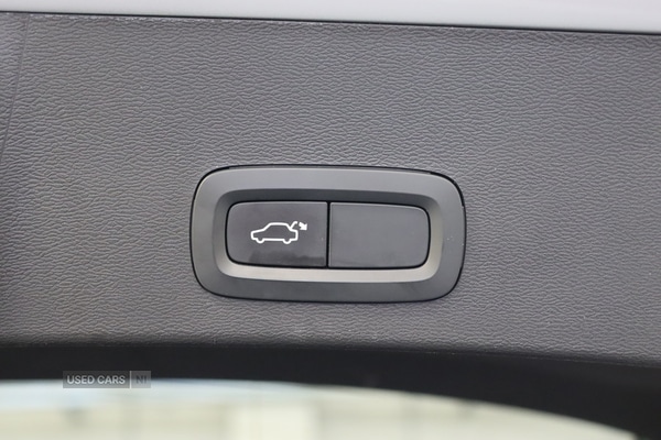 Used Volvo XC40 2021 for sale - 76085917: Photo 10