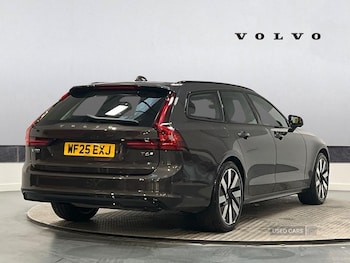 Used Volvo V90 2025 for sale - 76378251: Photo