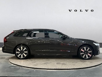 Used Volvo V90 2025 for sale - 76378251: Photo