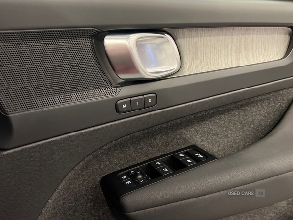 Used Volvo XC40 2022 for sale - 76522797: Photo 35