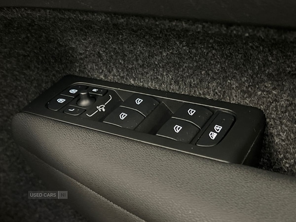 Used Volvo XC40 2025 for sale - 76787404: Photo 37