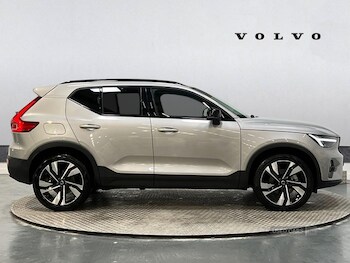 Used Volvo XC40 2025 for sale - 76787404: Photo