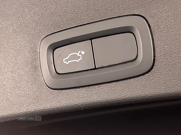 Used Volvo XC40 2021 for sale - 76802921: Photo 41